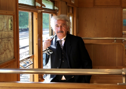 Einstein fährt S-Bahn